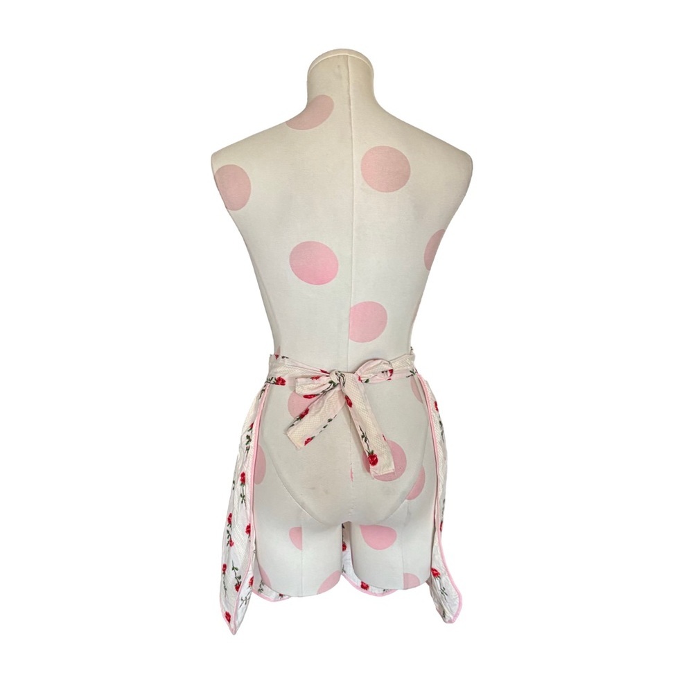 Vintage handmade Cottagecore Romantic Floral Apron – Pink Red Rose Print - Picture 5 of 9